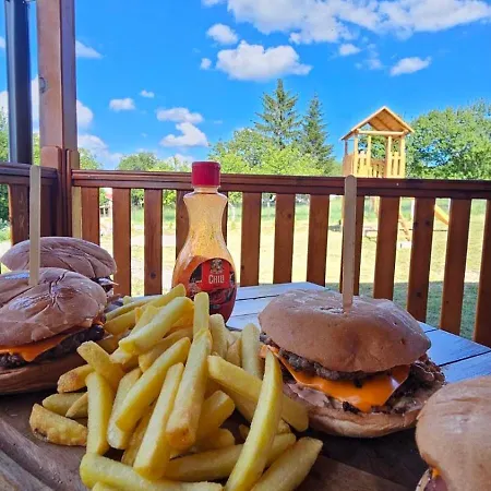 Brvnara Nina Ferienhaus Kremna