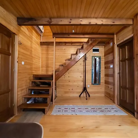 Brvnara Nina Ferienhaus *