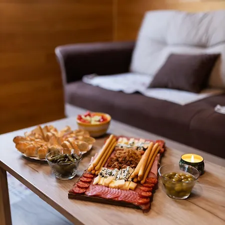 Ferienhaus Brvnara Nina Kremna